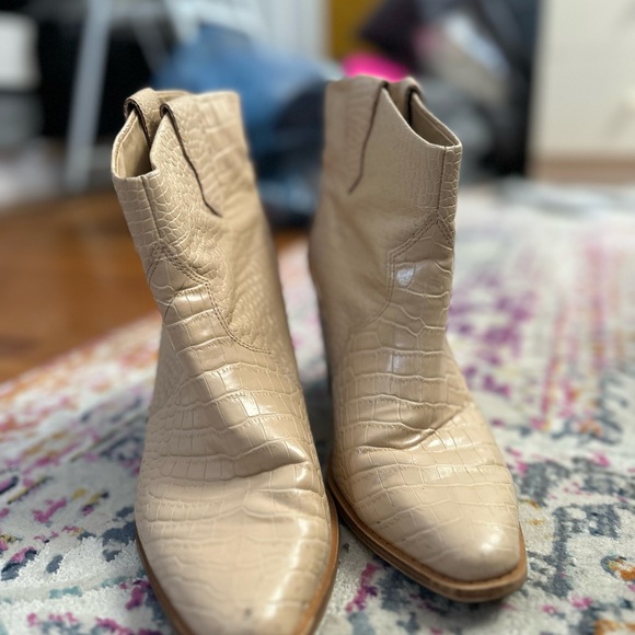 Booties - Picture 5 of 5